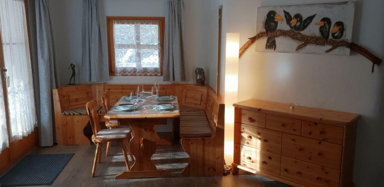 Chasa Melchior Lejlighed Zernez Eksteriør billede